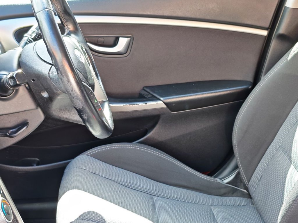 Used Hyundai i30 2015 for sale - 78212628: Photo 25