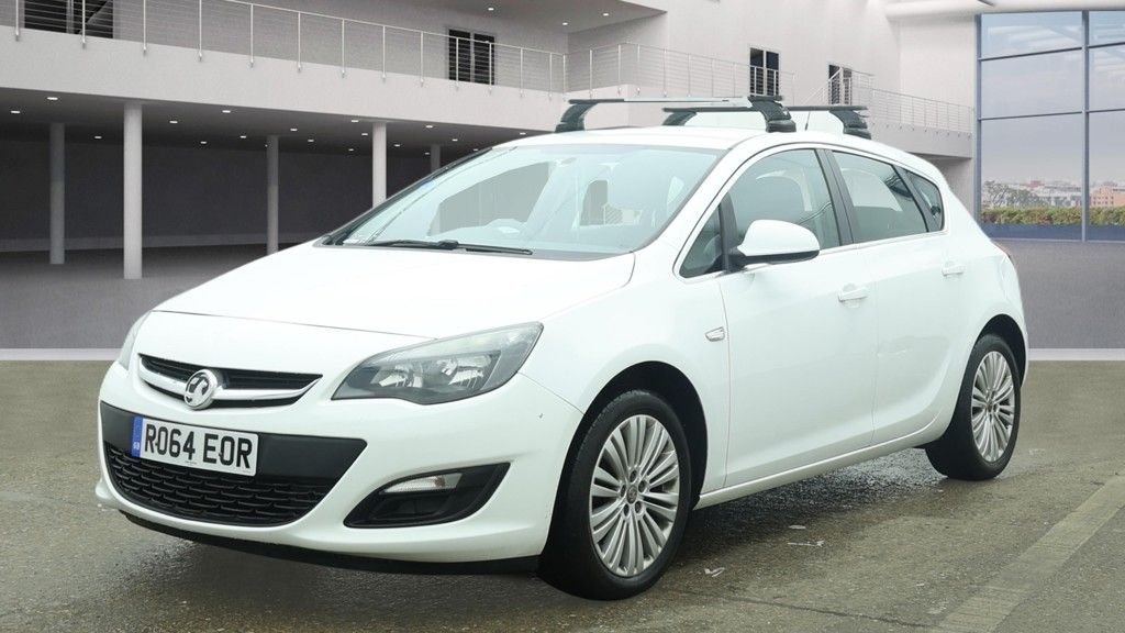 Used Vauxhall Astra 2014 for sale - 78049476: Photo 2