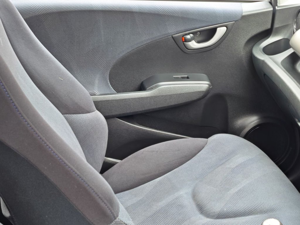 Used Honda Jazz 2009 for sale - 77693557: Photo 26