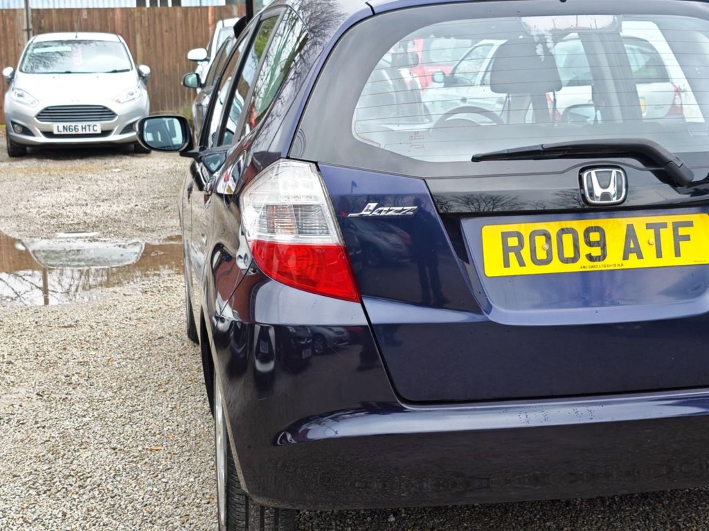 Used Honda Jazz 2009 for sale - 77693557: Photo 6