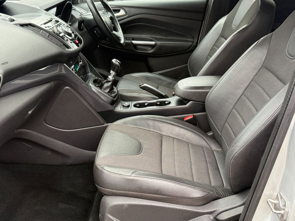 Used Ford Kuga 2015 for sale - 77153706: Photo 17