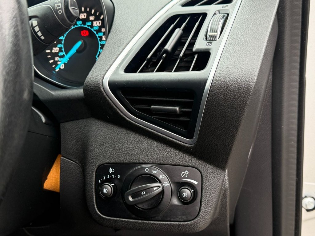 Used Ford Kuga 2015 for sale - 77153706: Photo 34