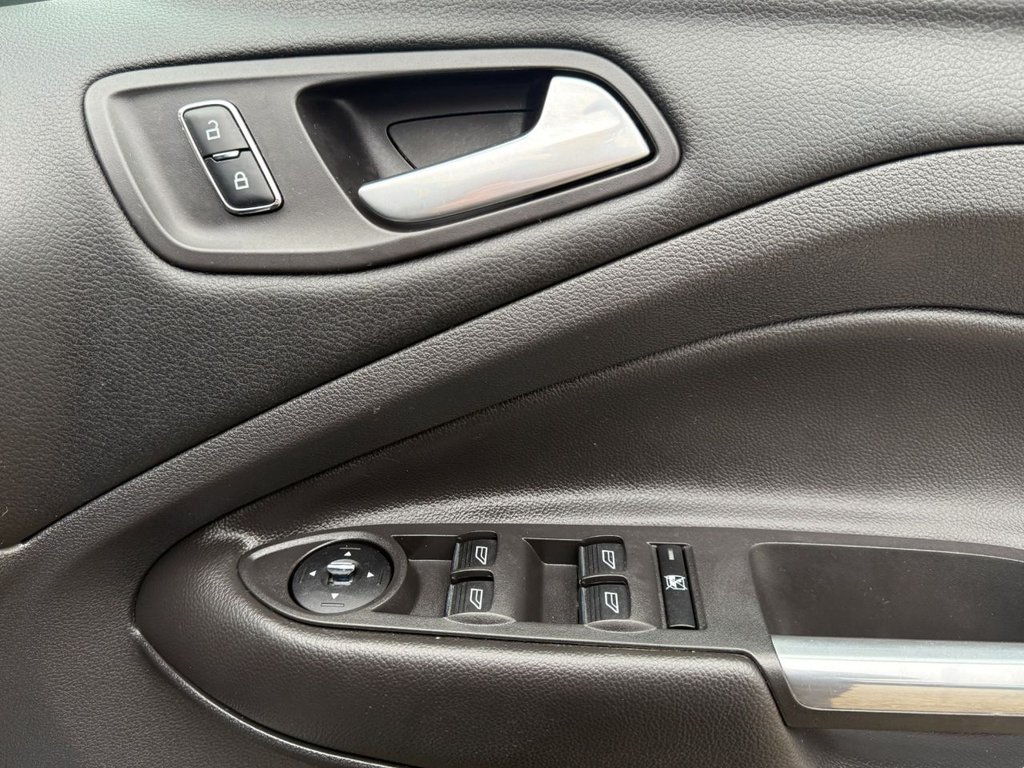 Used Ford Kuga 2015 for sale - 77153706: Photo 36