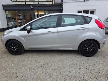 Used Ford Fiesta 2010 for sale - 77594453: Photo