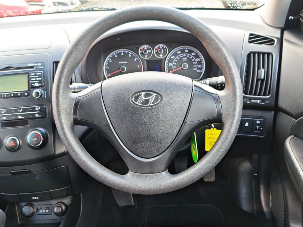 Used Hyundai i30 2011 for sale - 78059610: Photo 16