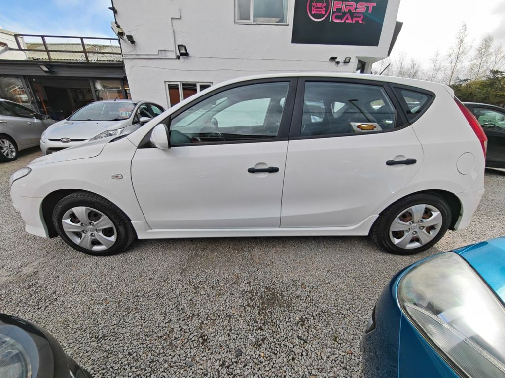 Used Hyundai i30 2011 for sale - 78059610: Photo 4