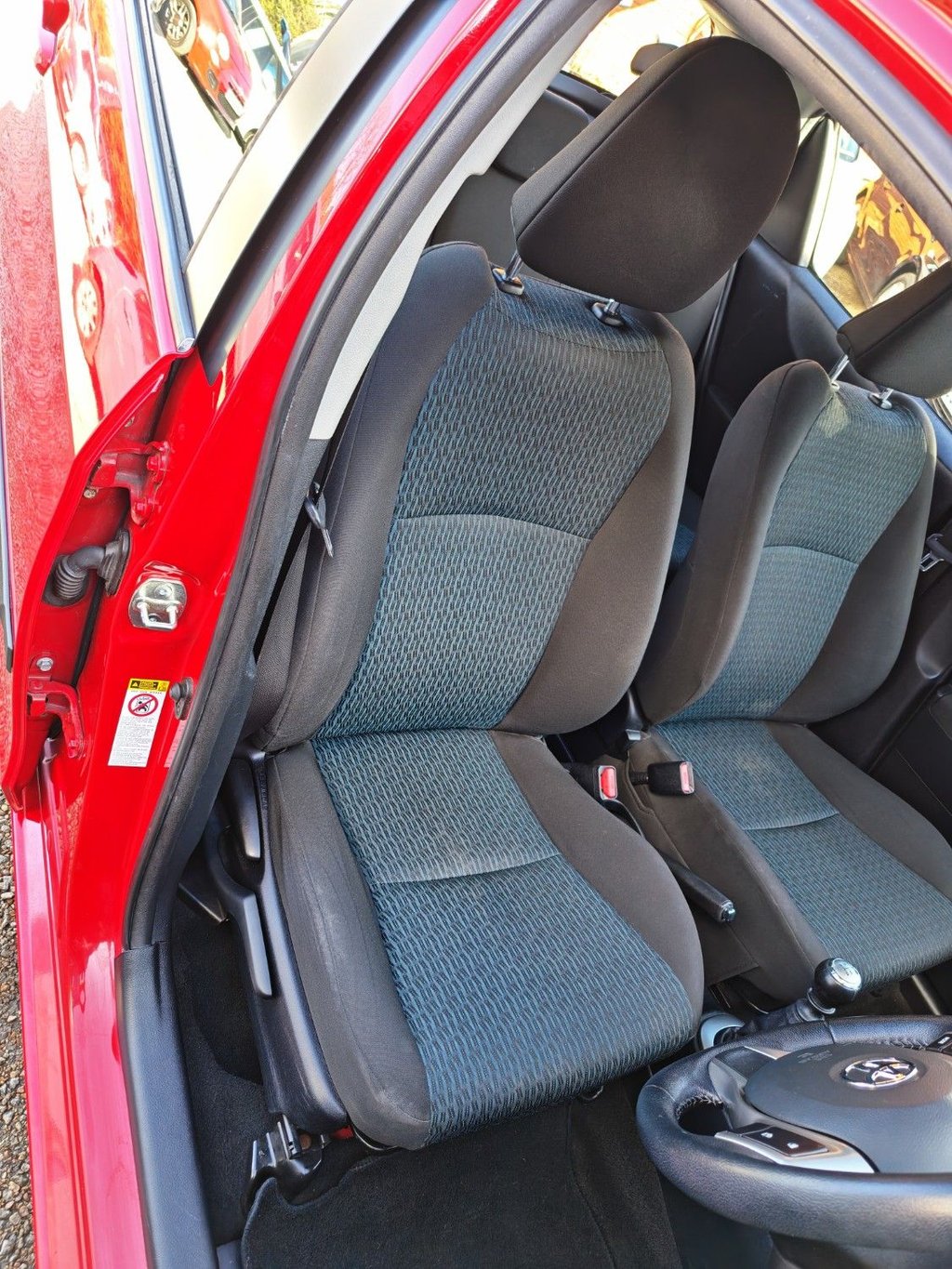 Used Toyota Yaris 2012 for sale - 77891188: Photo 24