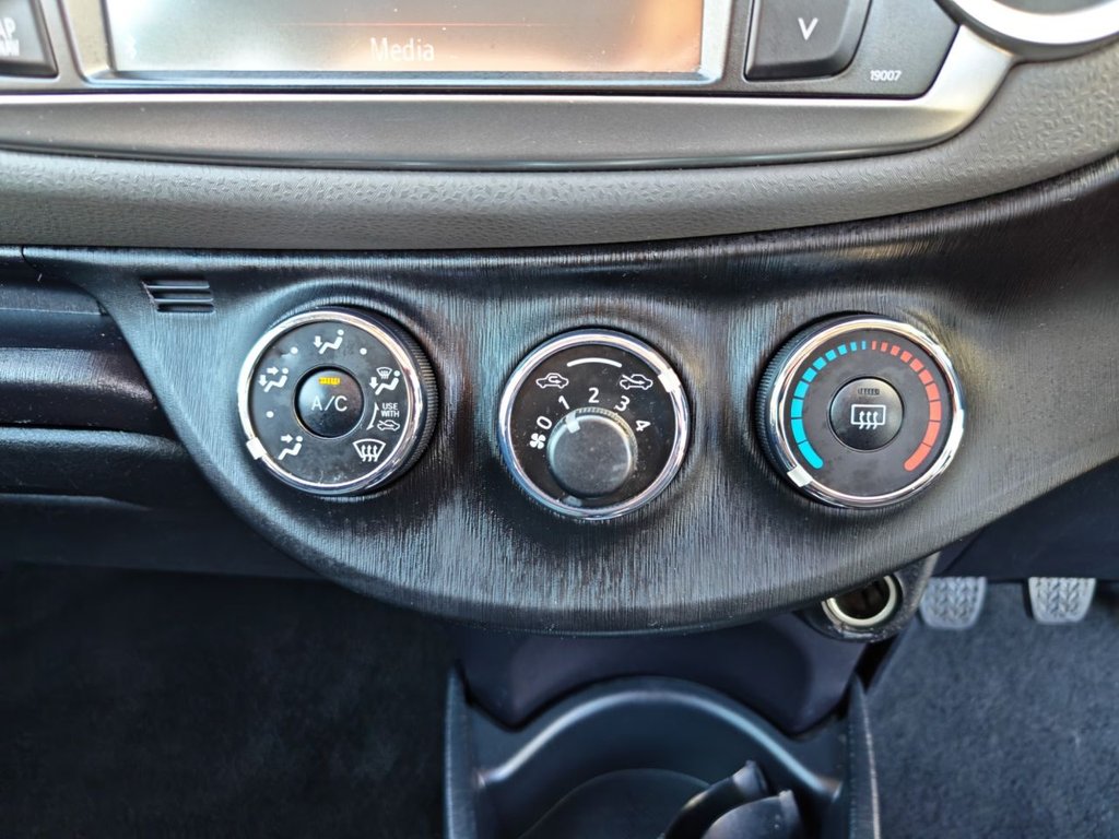 Used Toyota Yaris 2012 for sale - 77891188: Photo 28