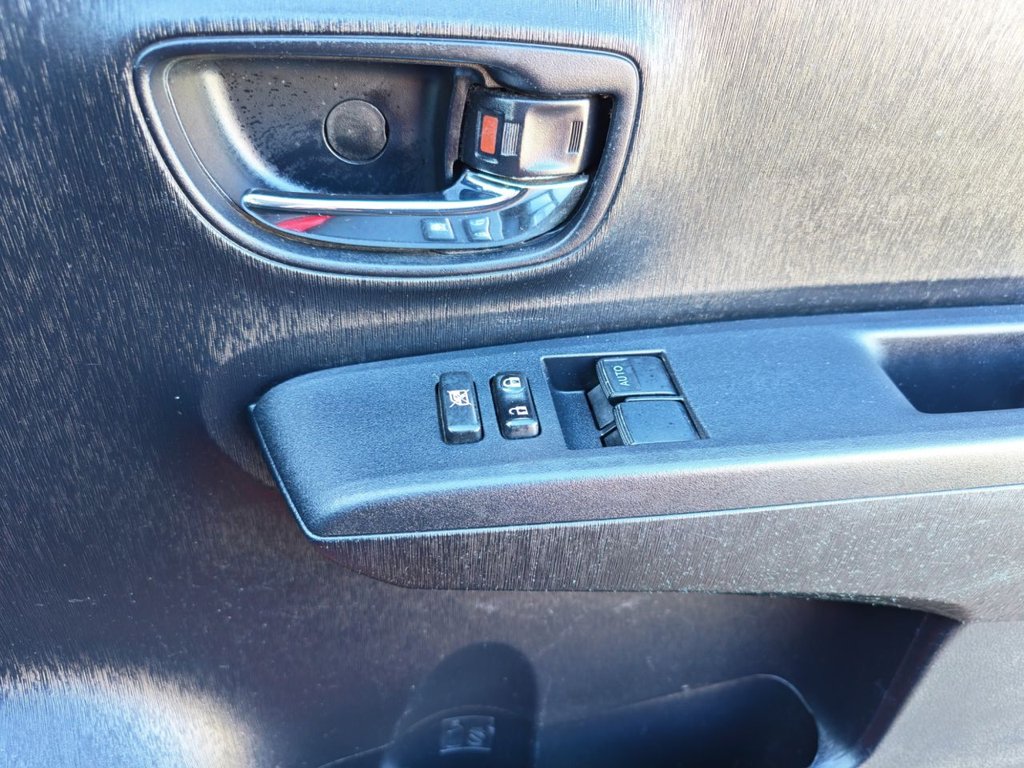 Used Toyota Yaris 2012 for sale - 77891188: Photo 34