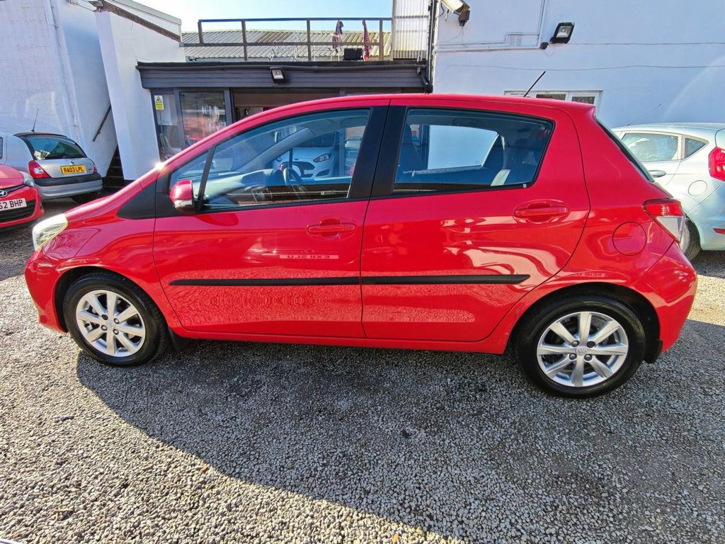 Used Toyota Yaris 2012 for sale - 77891188: Photo 4