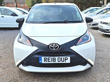 Used Toyota AYGO 2018 for sale - 76439101: Photo