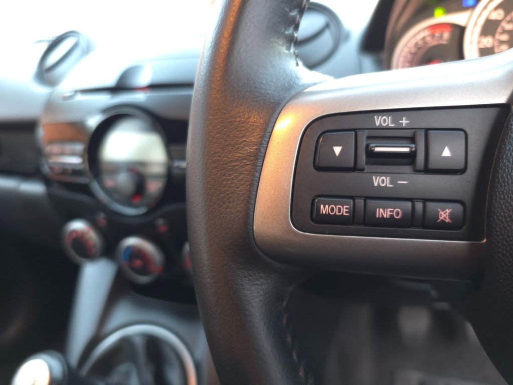 Used Mazda Mazda2 2011 for sale - 77841321: Photo 27