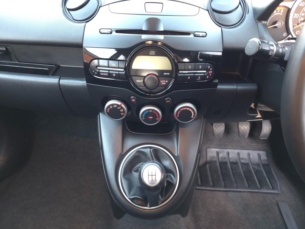 Used Mazda Mazda2 2011 for sale - 77841321: Photo 28