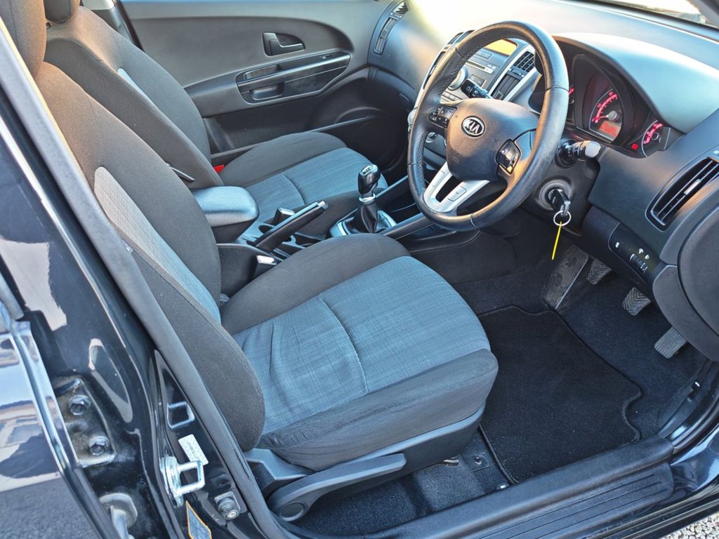 Used Kia Ceed 2011 for sale - 76642426: Photo 15