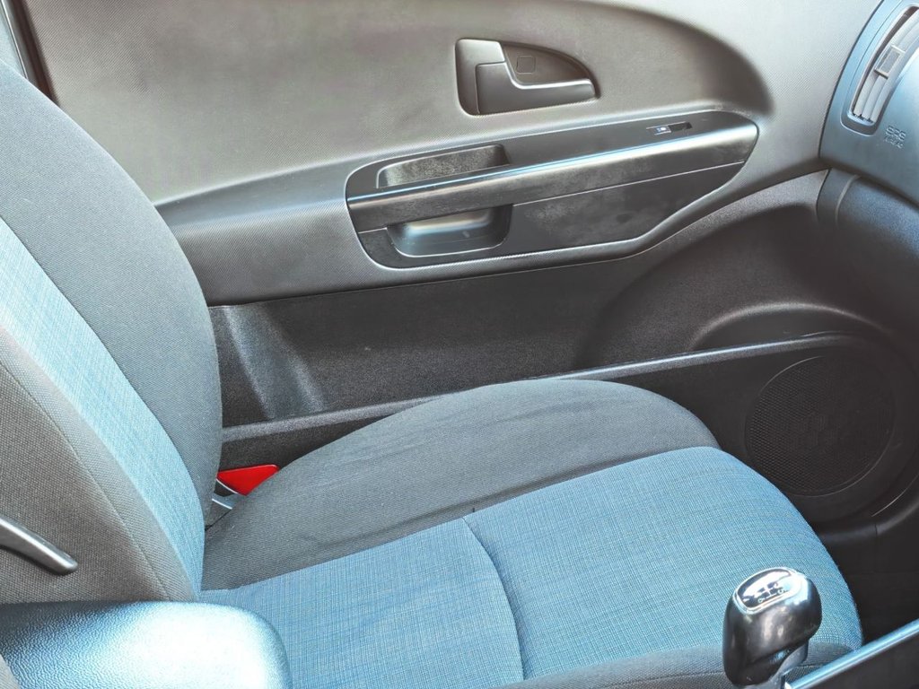 Used Kia Ceed 2011 for sale - 76642426: Photo 26