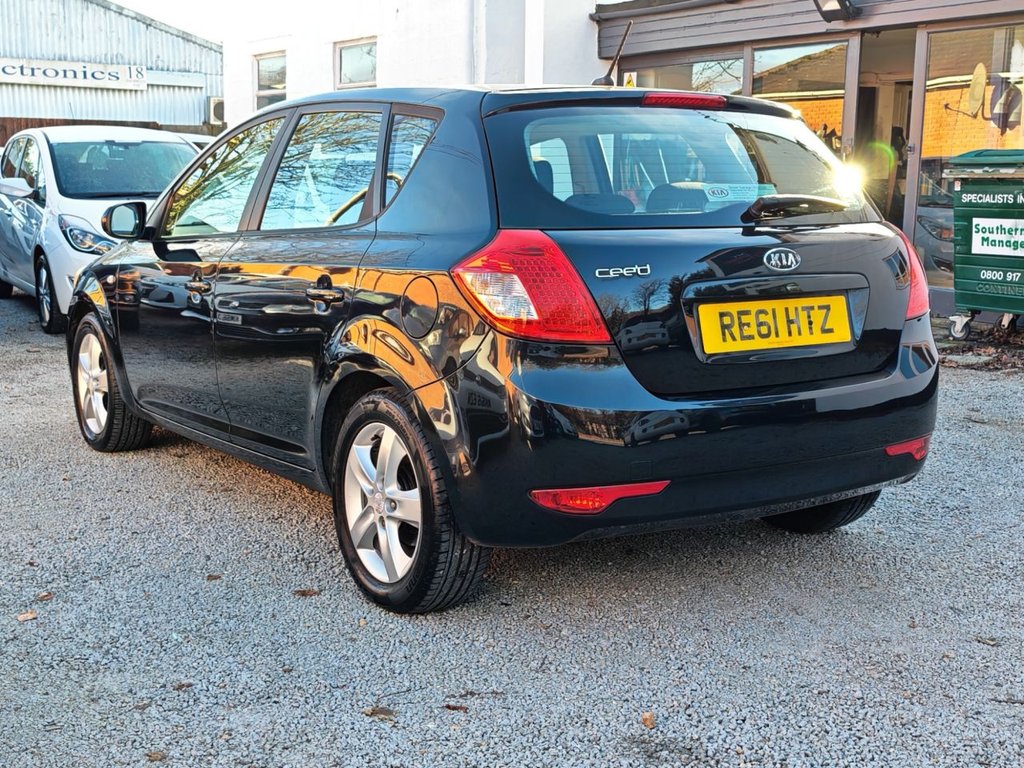 Used Kia Ceed 2011 for sale - 76642426: Photo 5