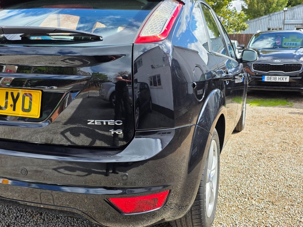 Used Ford Focus 2010 for sale - 76851041: Photo 10