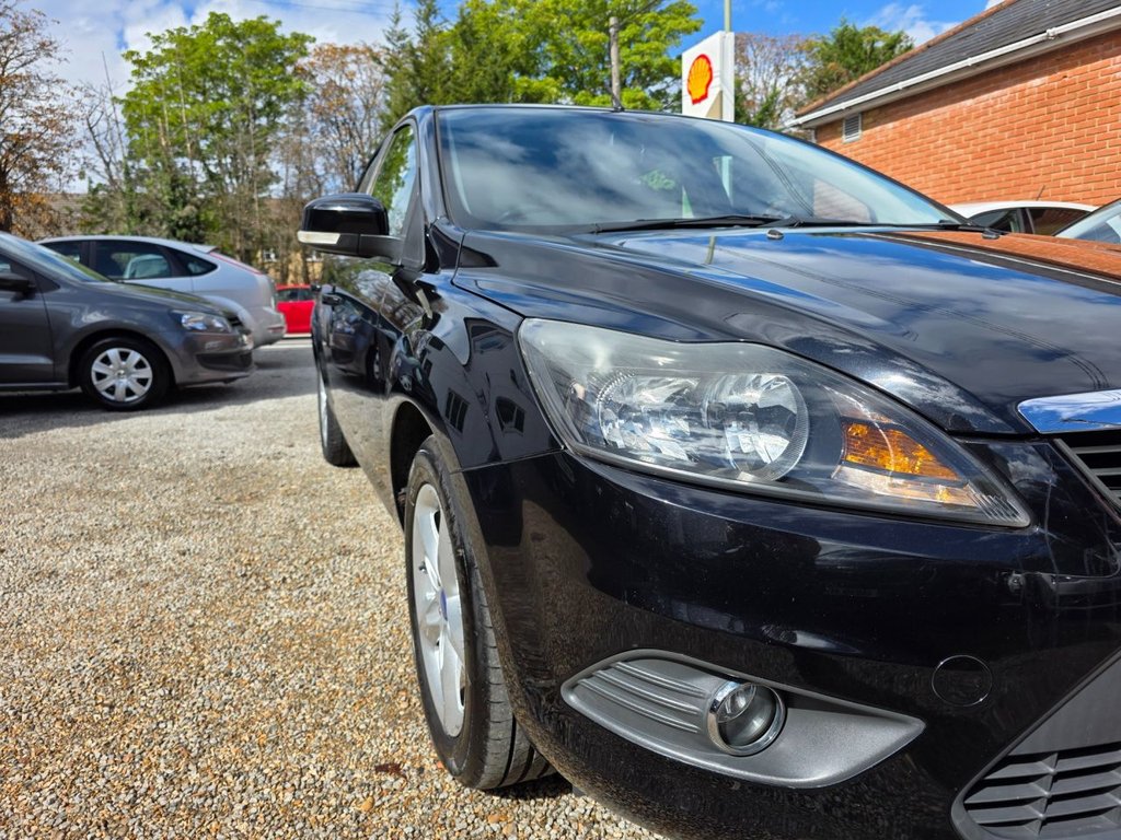 Used Ford Focus 2010 for sale - 76851041: Photo 13