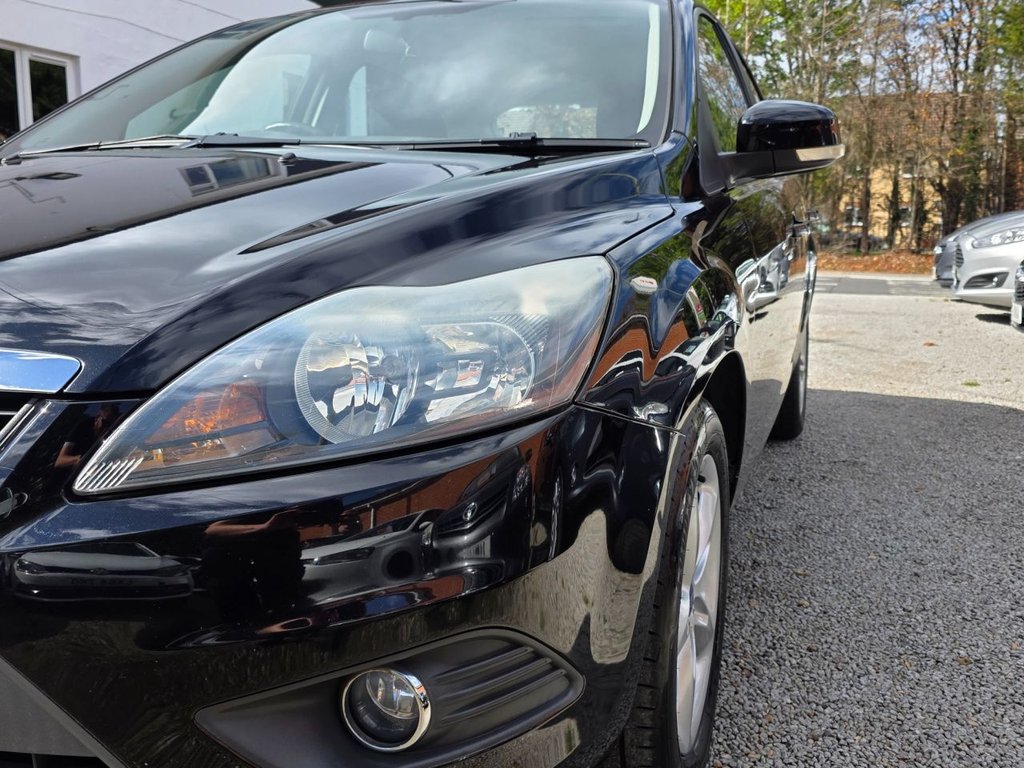 Used Ford Focus 2010 for sale - 76851041: Photo 15