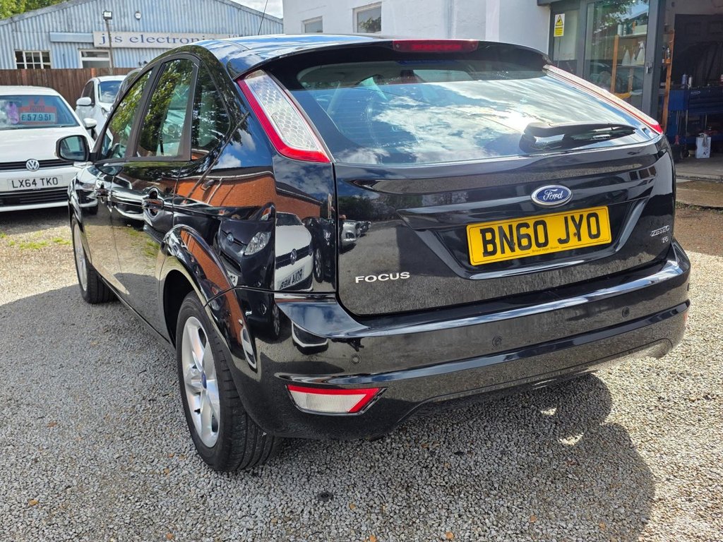 Used Ford Focus 2010 for sale - 76851041: Photo 6