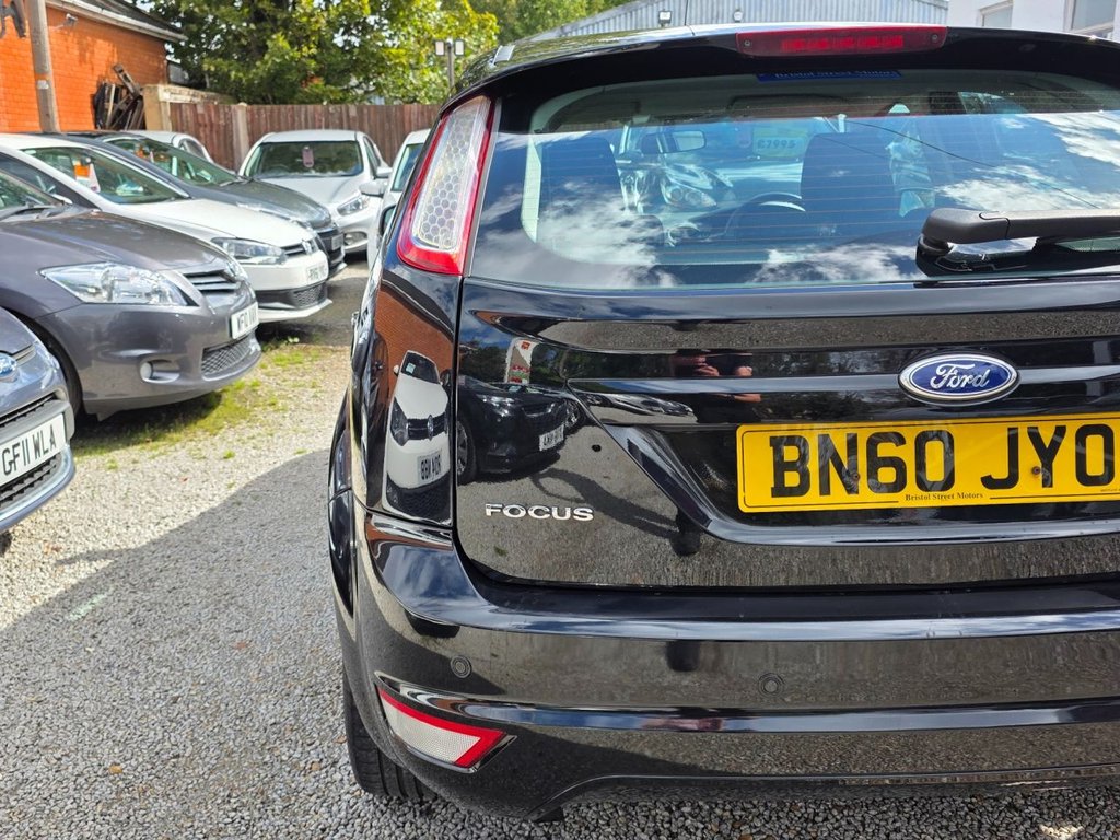 Used Ford Focus 2010 for sale - 76851041: Photo 7