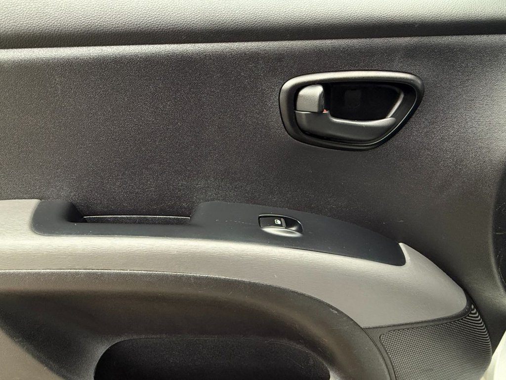 Used Hyundai i10 2009 for sale - 76441798: Photo 26