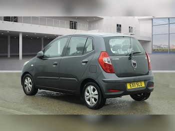 Used Hyundai i10 2011 for sale - 77785983: Photo