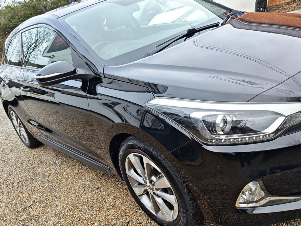 Used Hyundai i20 2018 for sale - 77631582: Photo 13