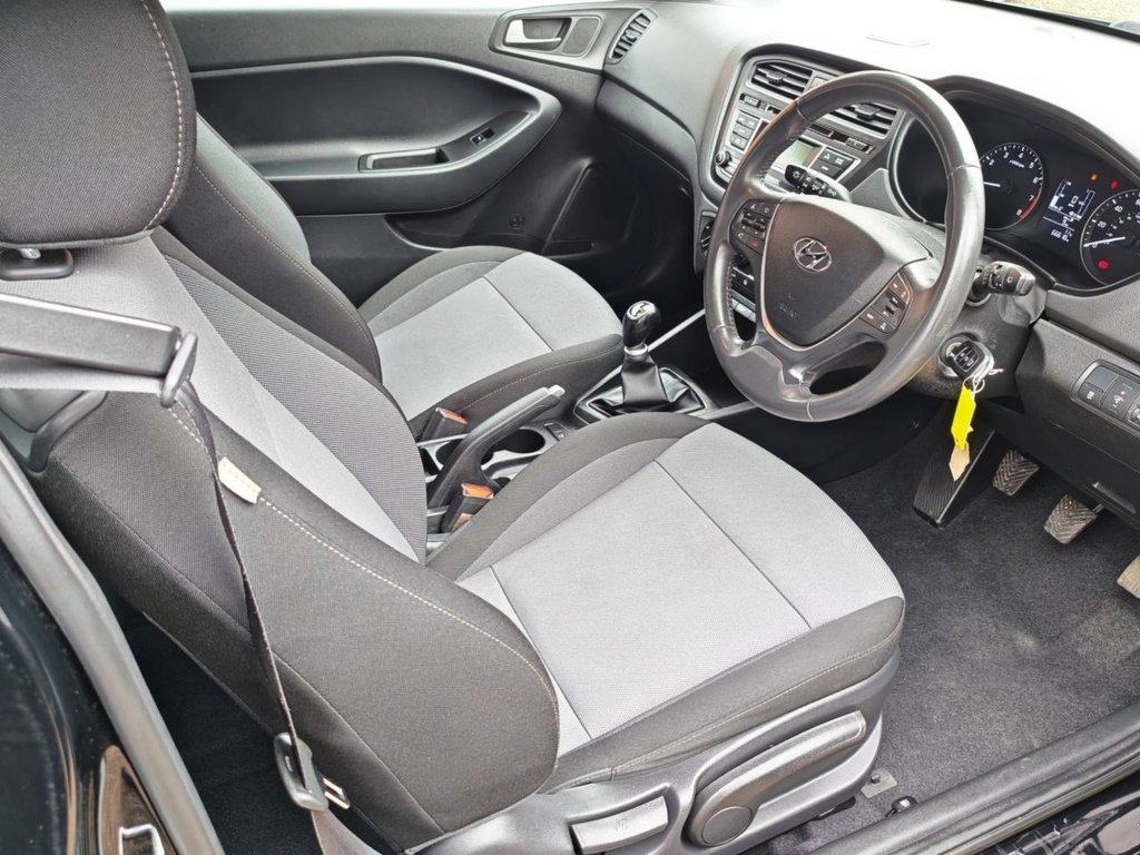 Used Hyundai i20 2018 for sale - 77631582: Photo 15