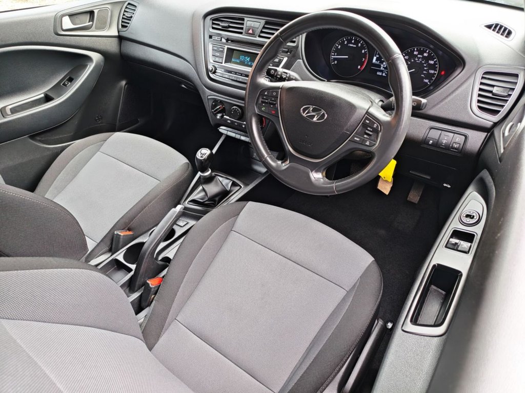 Used Hyundai i20 2018 for sale - 77631582: Photo 19