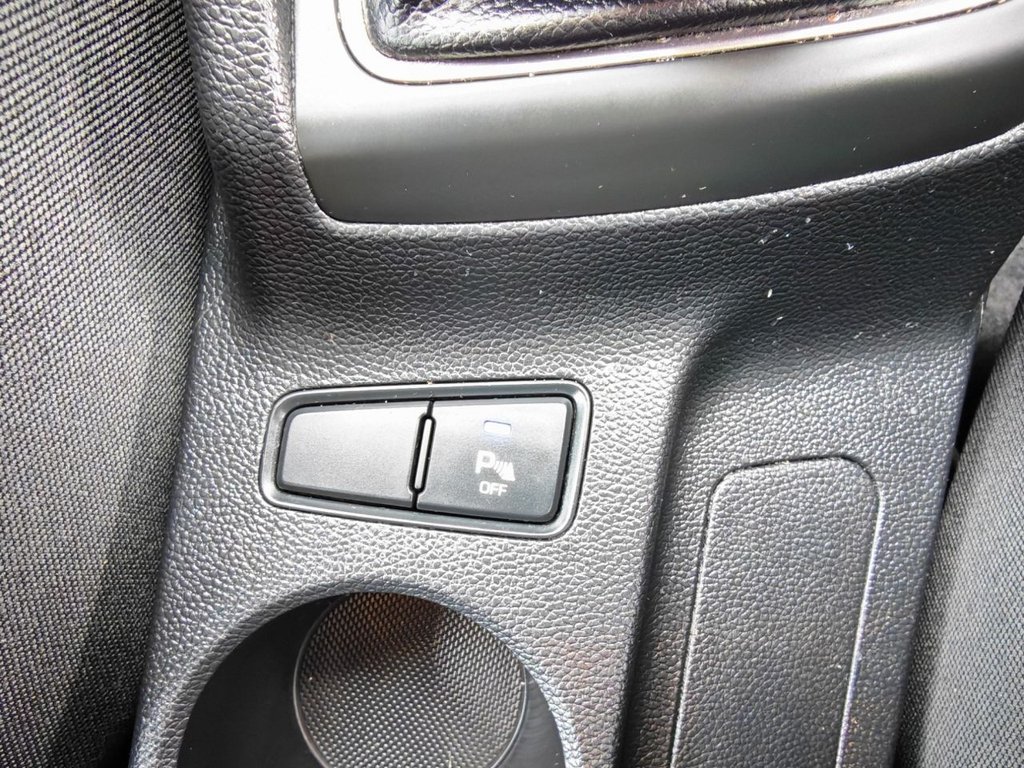 Used Hyundai i20 2018 for sale - 77631582: Photo 32