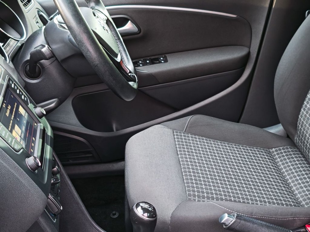 Used Volkswagen Polo 2016 for sale - 76496534: Photo 25