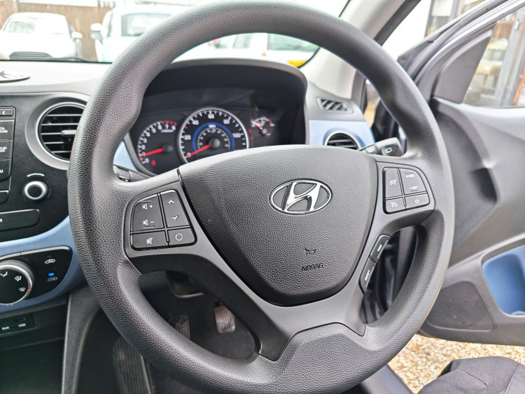 Used Hyundai i10 2014 for sale - 77693401: Photo 33