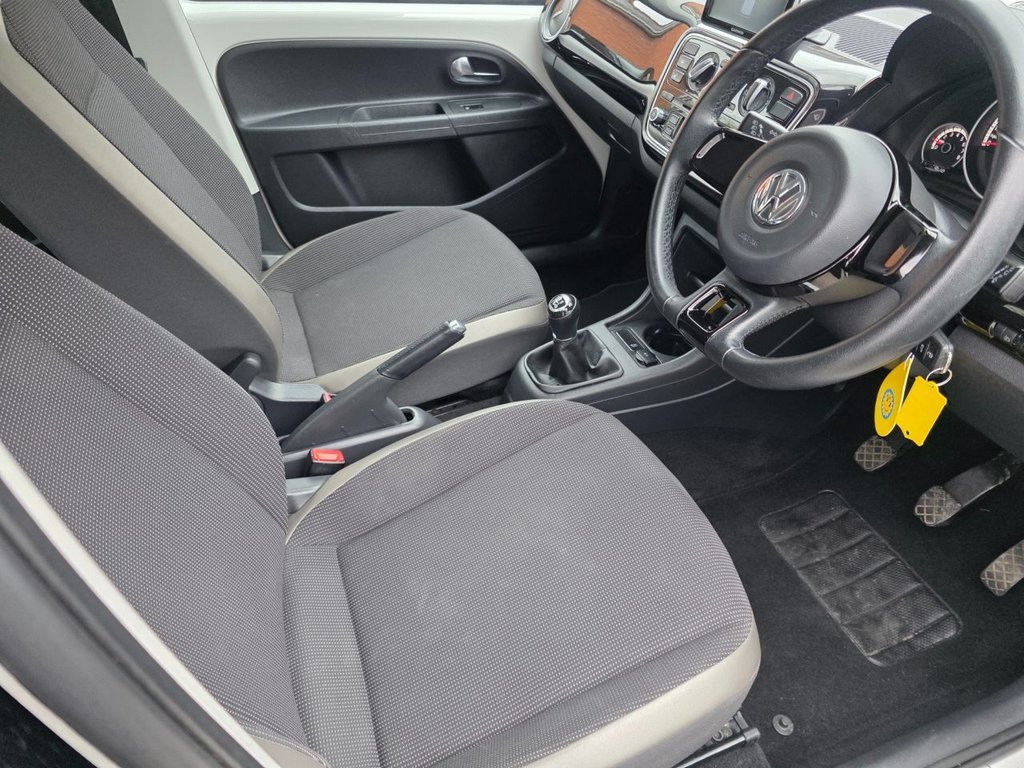 Used Volkswagen up! 2014 for sale - 78102651: Photo 15