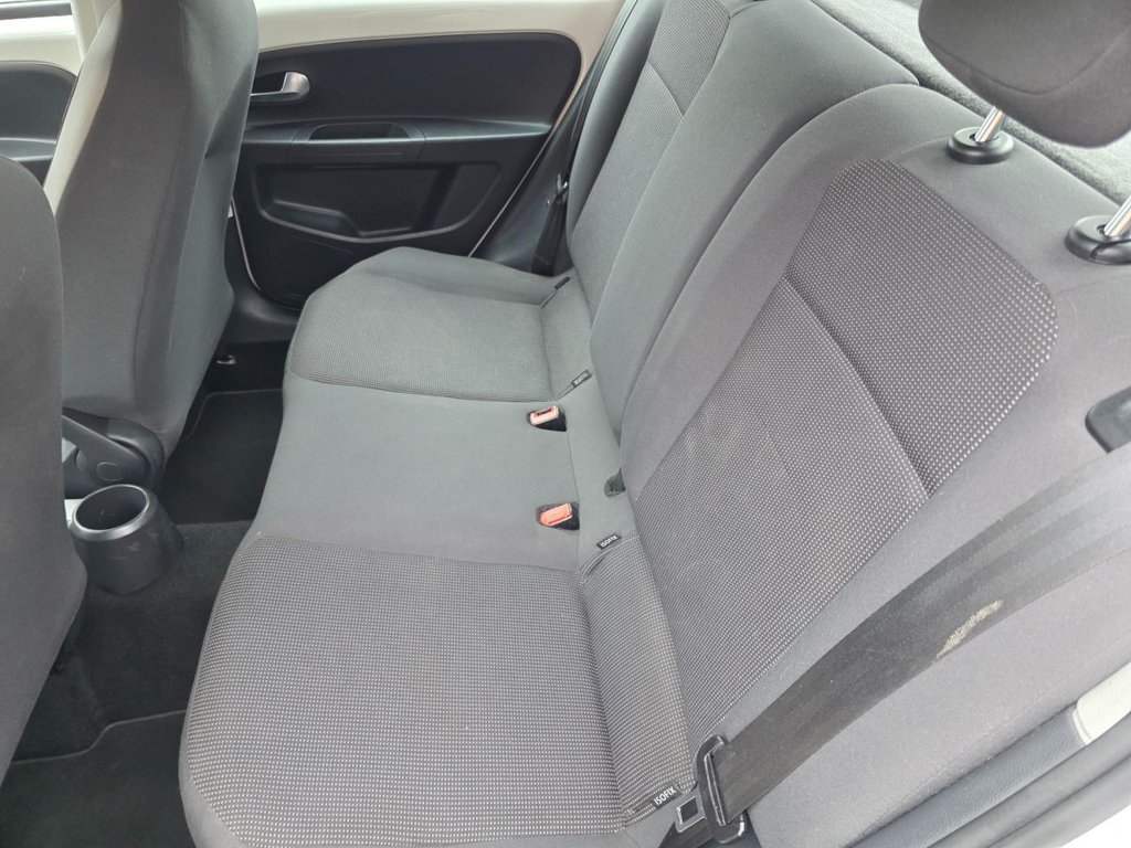 Used Volkswagen up! 2014 for sale - 78102651: Photo 21