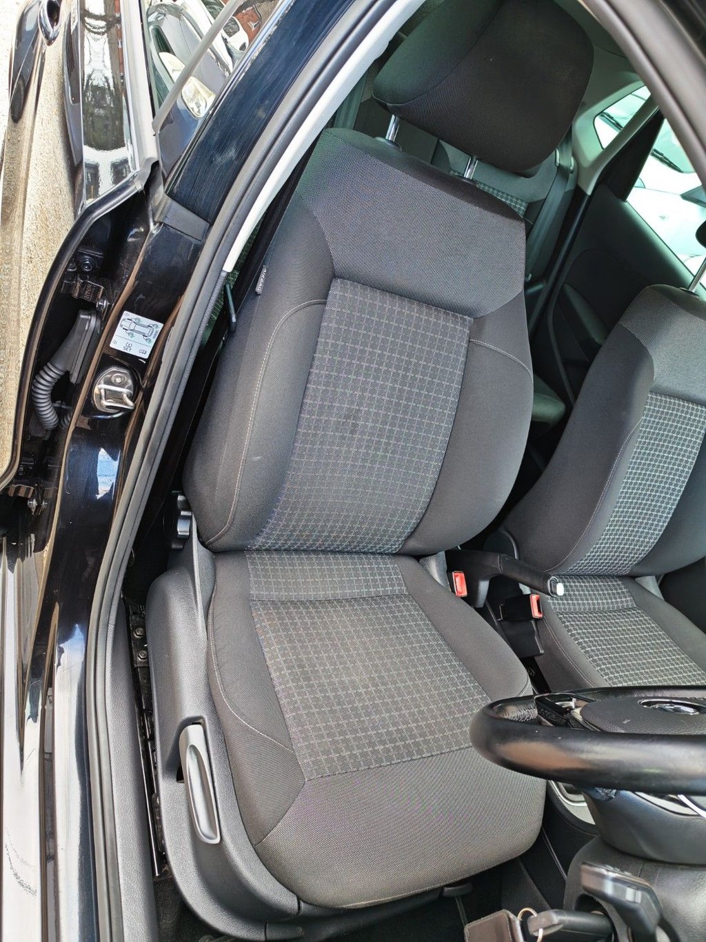 Used Volkswagen Polo 2016 for sale - 76367965: Photo 23