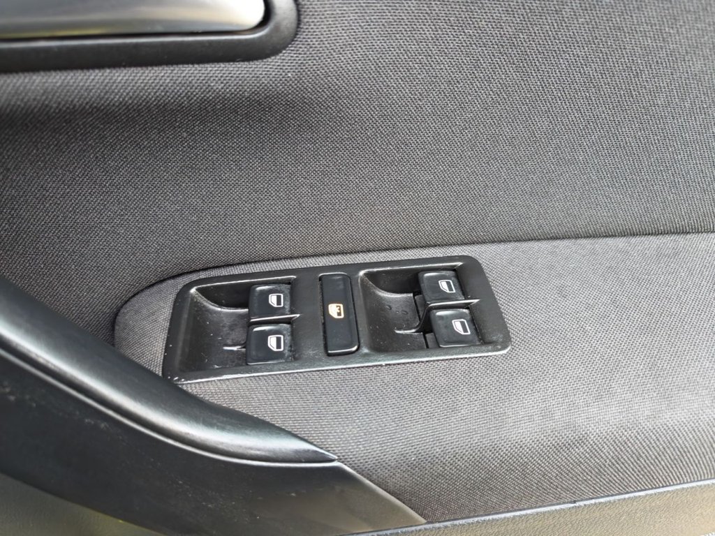 Used Volkswagen Polo 2016 for sale - 76367965: Photo 36