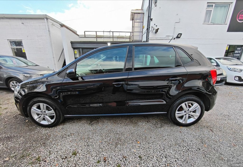 Used Volkswagen Polo 2016 for sale - 76367965: Photo 4