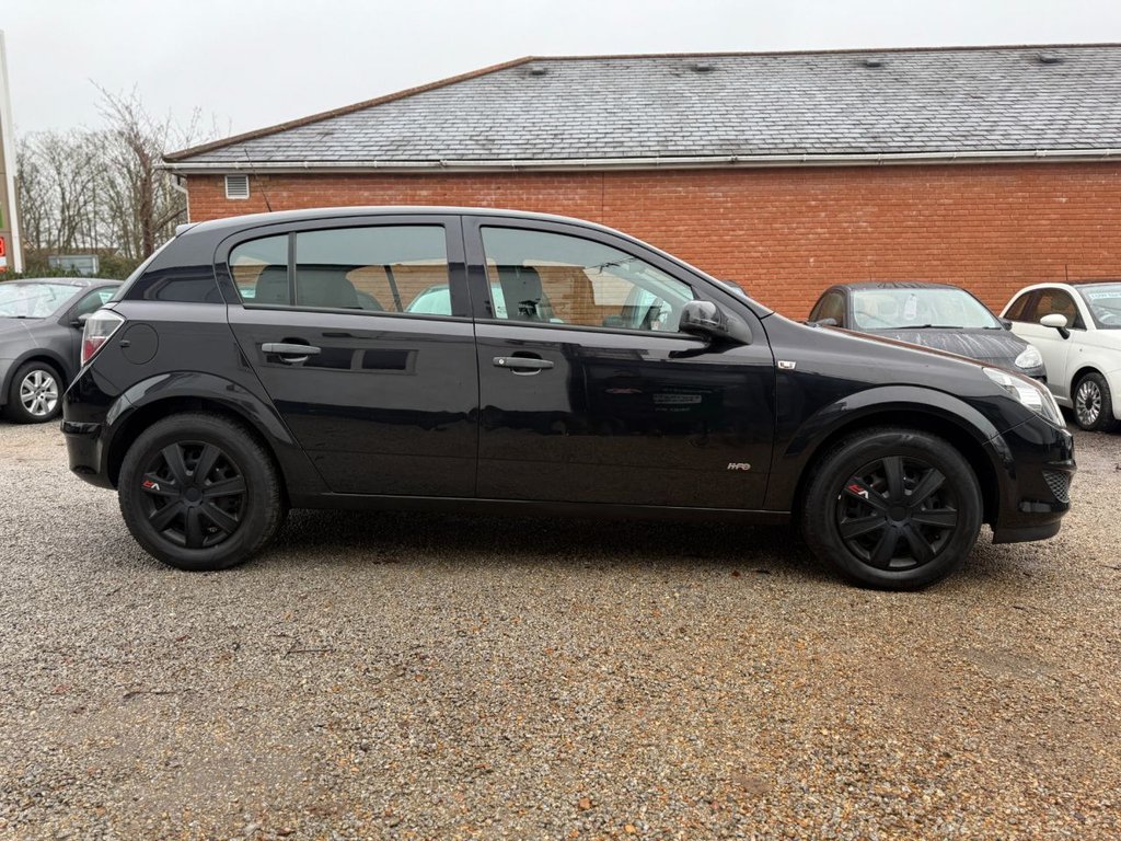Used Vauxhall Astra 2010 for sale - 77133581: Photo 10