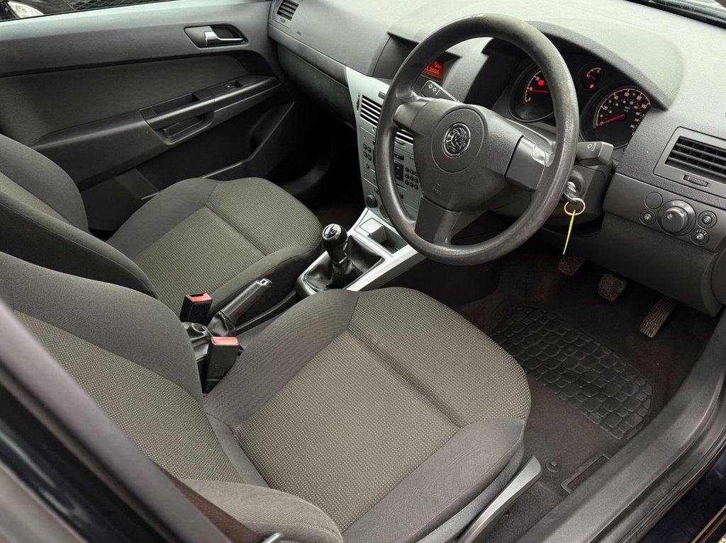 Used Vauxhall Astra 2010 for sale - 77133581: Photo 15