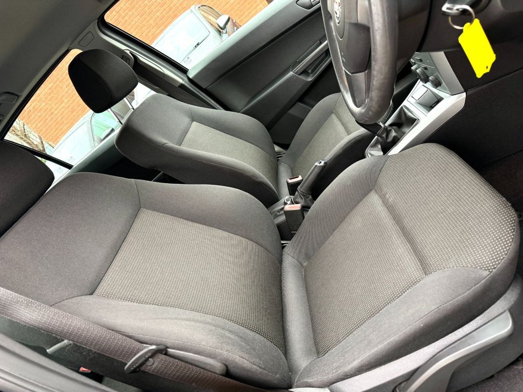 Used Vauxhall Astra 2010 for sale - 77133581: Photo 23