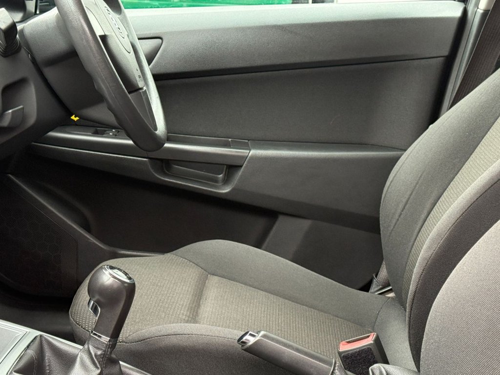 Used Vauxhall Astra 2010 for sale - 77133581: Photo 25