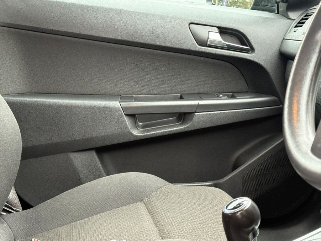 Used Vauxhall Astra 2010 for sale - 77133581: Photo 26