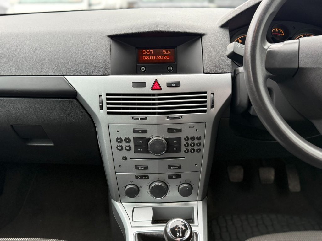 Used Vauxhall Astra 2010 for sale - 77133581: Photo 27