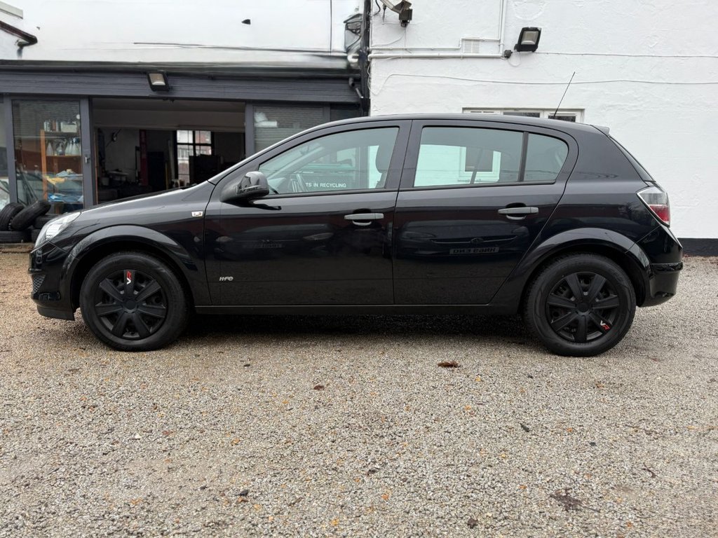 Used Vauxhall Astra 2010 for sale - 77133581: Photo 4