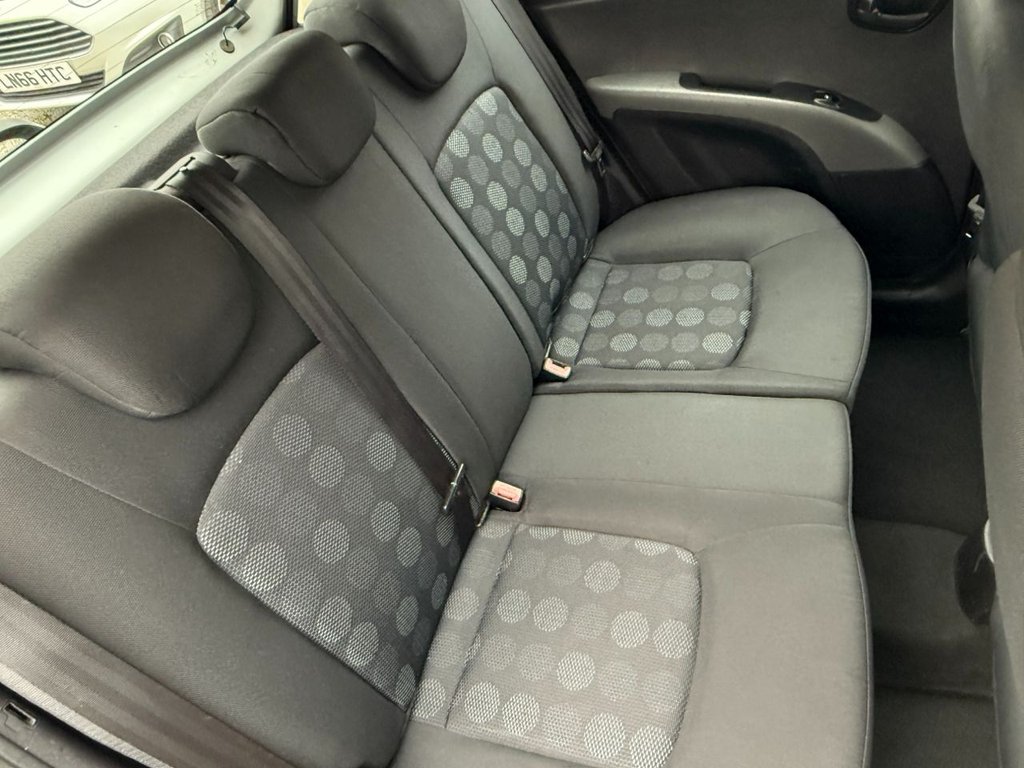 Used Hyundai i10 2009 for sale - 76356528: Photo 20