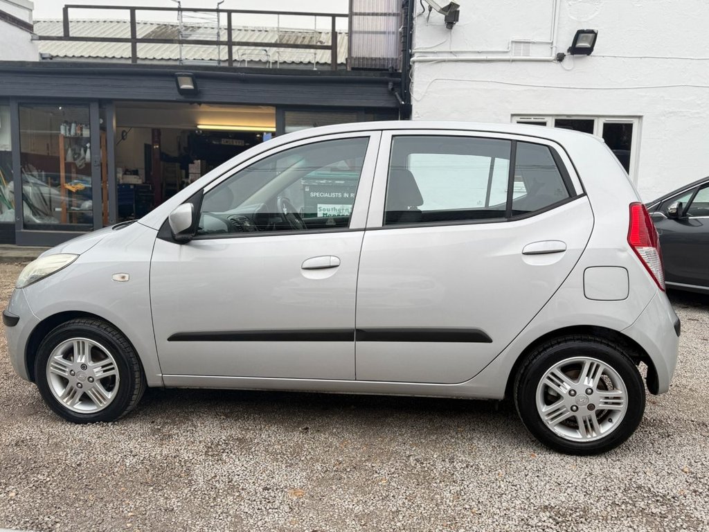 Used Hyundai i10 2009 for sale - 76356528: Photo 4