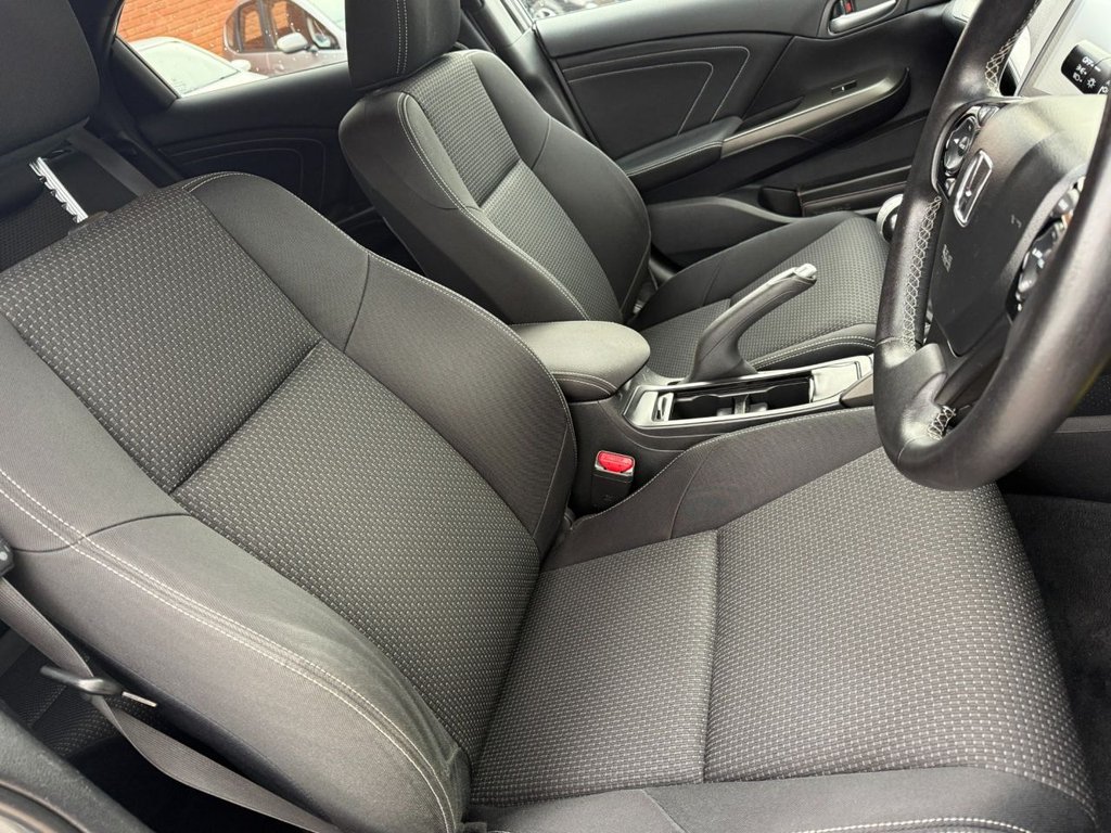 Used Honda Civic 2016 for sale - 76487060: Photo 16