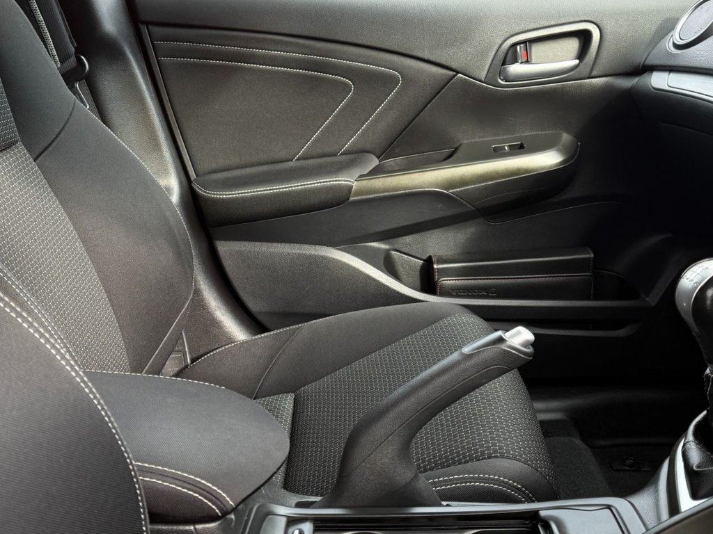 Used Honda Civic 2016 for sale - 76487060: Photo 22