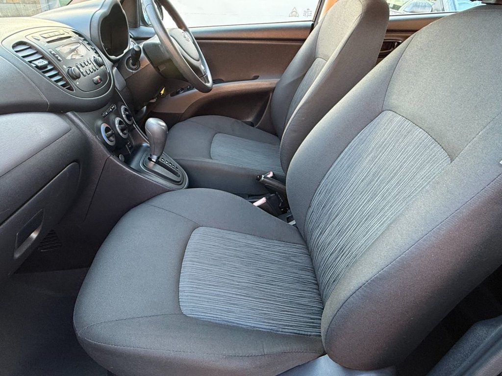 Used Hyundai i10 2011 for sale - 76900695: Photo 21